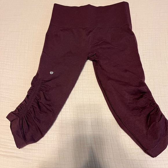 Lululemon crop leggings - Picture 1 of 4